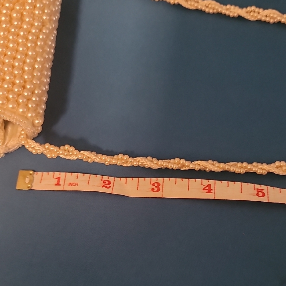 Elegant Cream Beaded Women's Bag - Picture 6 of 7